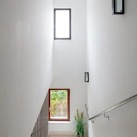 Na Mor' Villa
